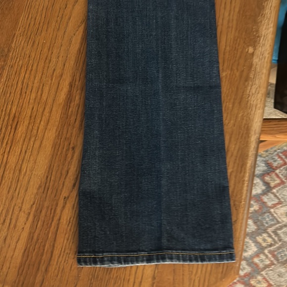 Levi Straus Co. Women’s Boot-Cut 515 Jeans - Picture 10 of 11